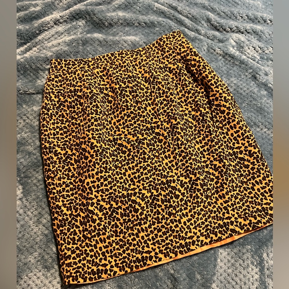 ⚡️ leopard skirt